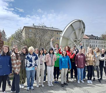 Forscherinnen-Camp bei MTU und HS München