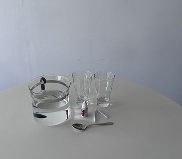 Material Experiment des Monats: Wasser-Strohhalmbrücke